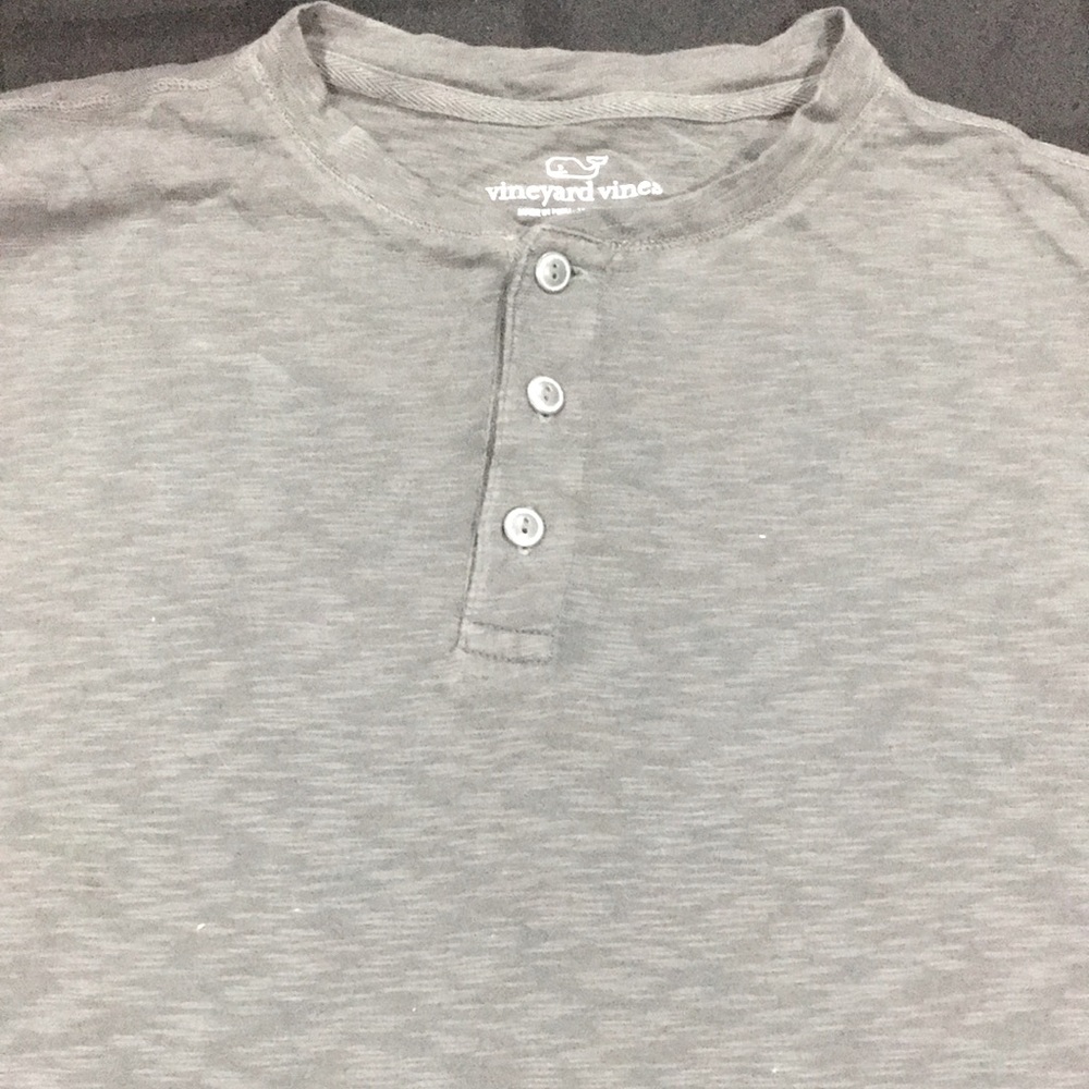 Vineyard Vines small men’s cotton Henley shirt